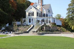 Inn At Taughannock Falls,Lansing>>Ithaca,4 star
