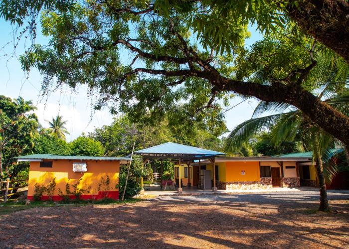 Hotel Vive Uvita,Daniel Flores>>Ballena,2.5 star