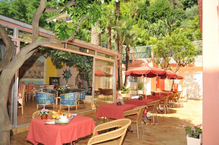 hotel menton riviera