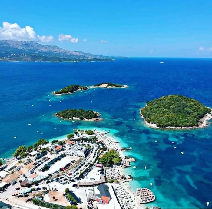 hotel four islands