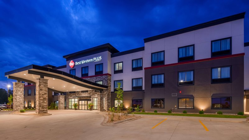 Best Western Plus Lacrescent / Lacrosse,Houston>>Historic Downtown La Crosse,2.5 star