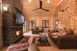 Motel Long Lake And Cottages,,2 star