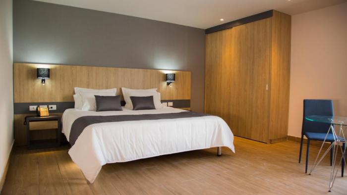 hotel plaza del lili