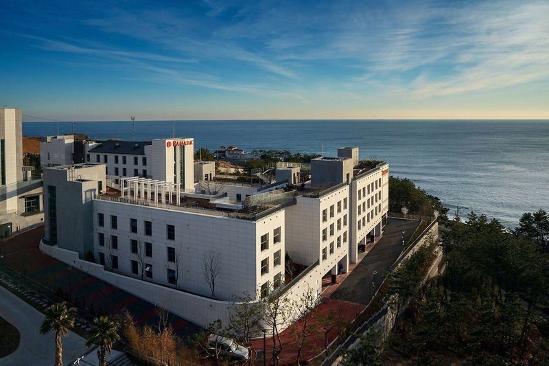 Best Western Plus Gyeongju Hotel,Near Najeong Beach,4 star