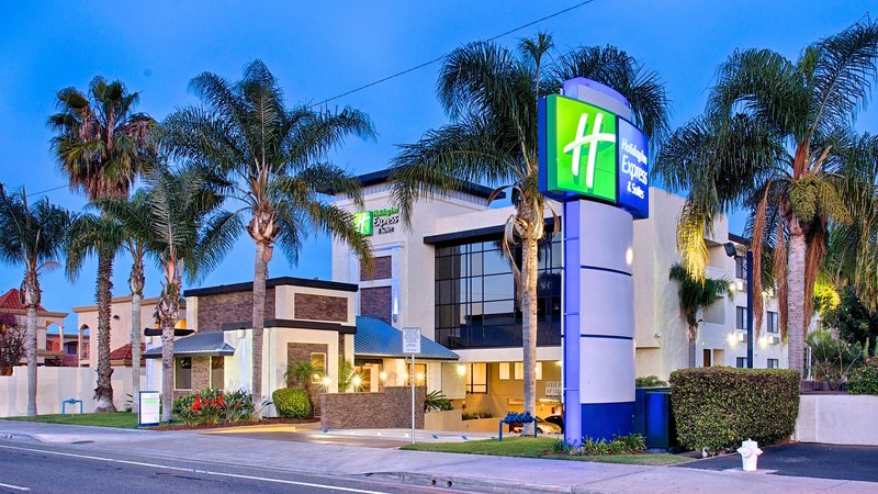 Holiday Inn Express & Suites Costa Mesa, An Ihg Hotel,Santa Ana>>Costa Mesa,2.5 star