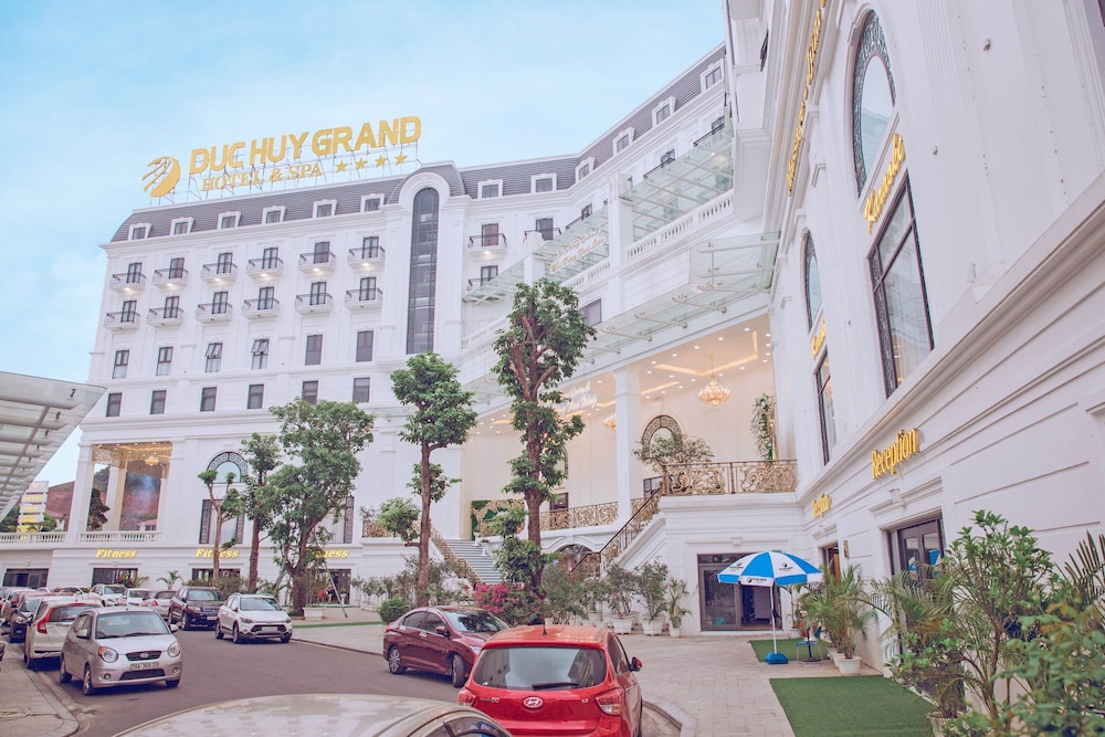 Duc Huy Grand Hotel & Spa,Lao Cai Province>>Lao Cai,4 star