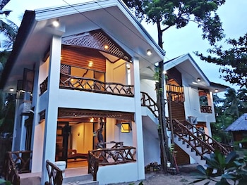 The Bruce Resort,San Juan>>Dumaguete,3 star
