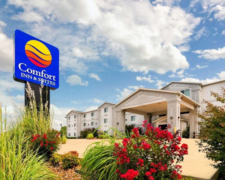 Comfort Inn & Suites Ponca City Near Marland Mansion