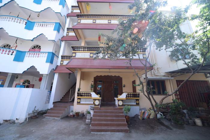 Le Pondy Home Stay,,3 star