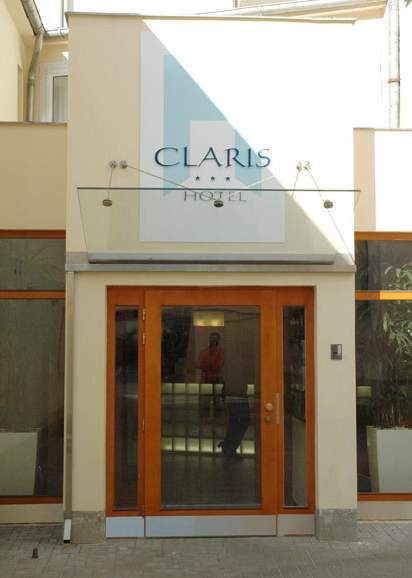 hotel claris