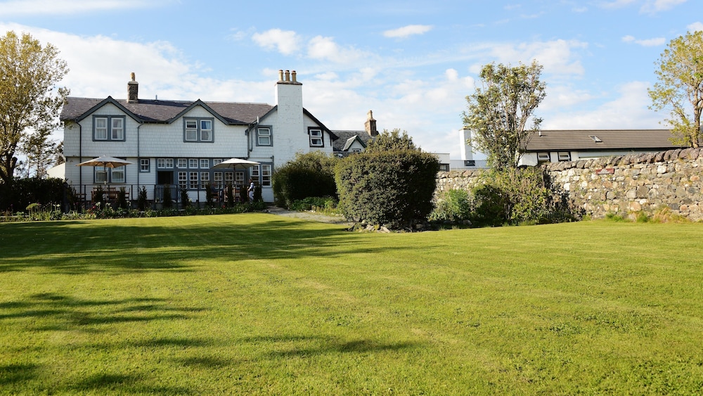 Scourie Hotel,Near Scourie Beach,4 star