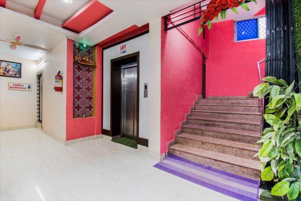 Hotel Pradhan Inn,,2 star