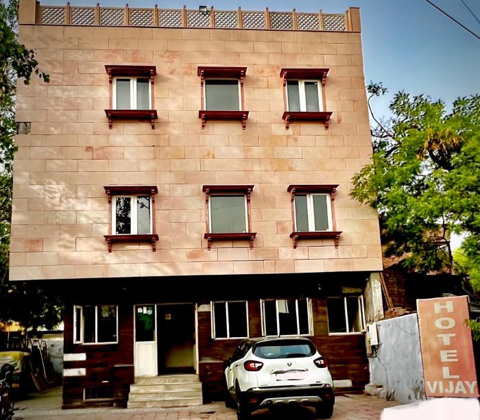 Hotel Vijay By Wb Inn,Belanganj>>Agra,2 star