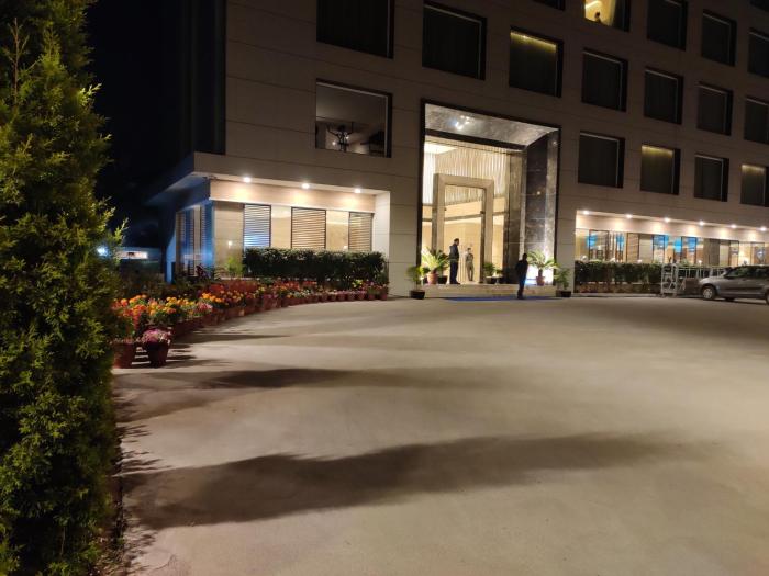 Novanta Jamshedpur,In The Business District,4 star