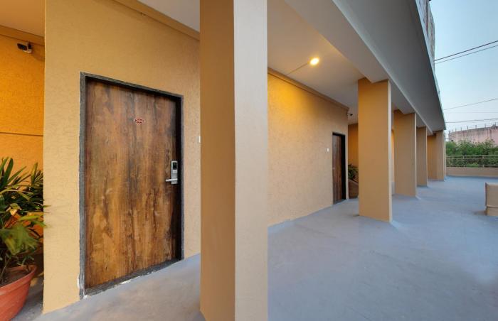 Hotel Parag Deluxe Lodging,India>>Kolhapur,1 star