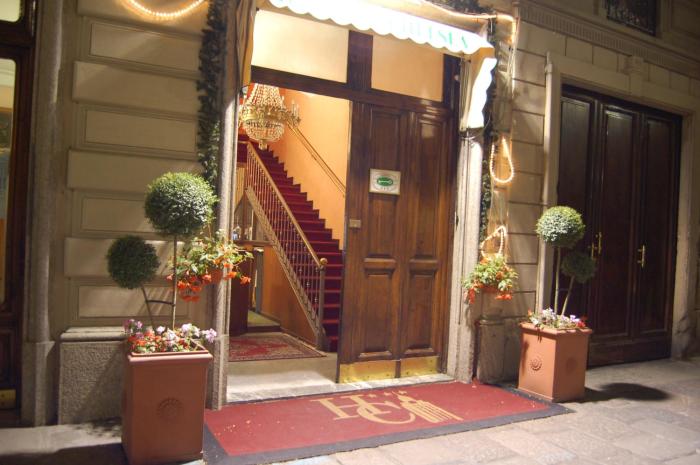 hotel chelsea