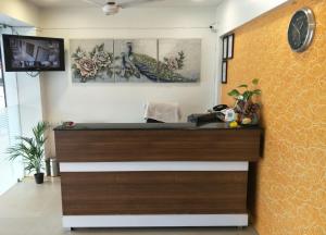 Hotel Runway Inn,Anand Nagar>>Ahmedabad,1 star