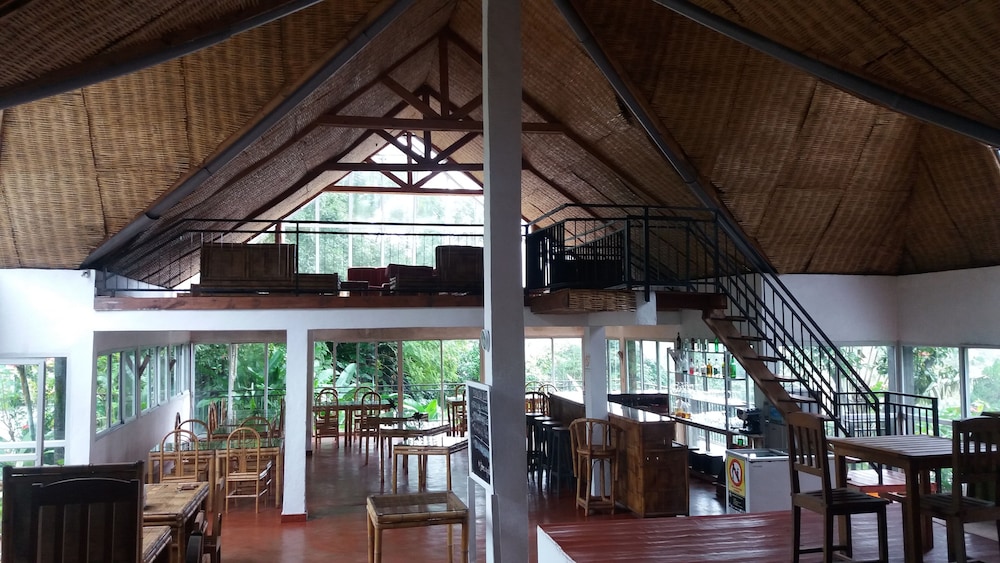 Au Domnatur,On A River,3.5 star