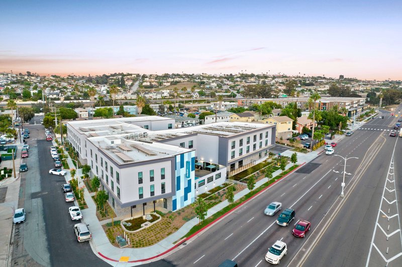 Fairfield Inn & Suites By Marriott San Diego Pacific Beach,In San Diego (Pacific Beach),2.5 star
