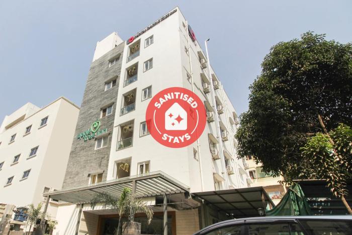 Apple Tree Inn By Oyo Rooms,Suchitra Road,3 star