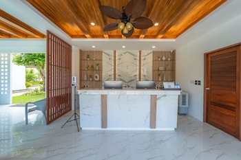 poonsiri varich pool villa aonang