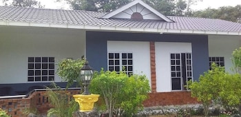 Seri Kenangan,In Kota Samarahan,3 star