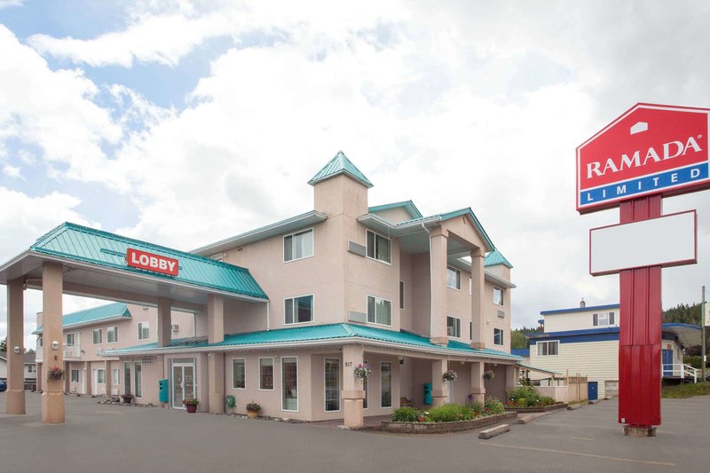 Ramada By Wyndham 100 Mile House,108 Mile Ranch>>100 Mile House,2 star