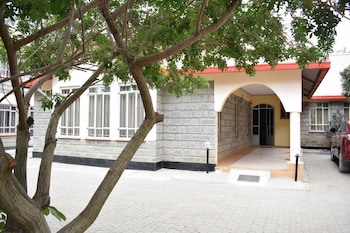 Tommy's Lounge,In Syokimau,3 star