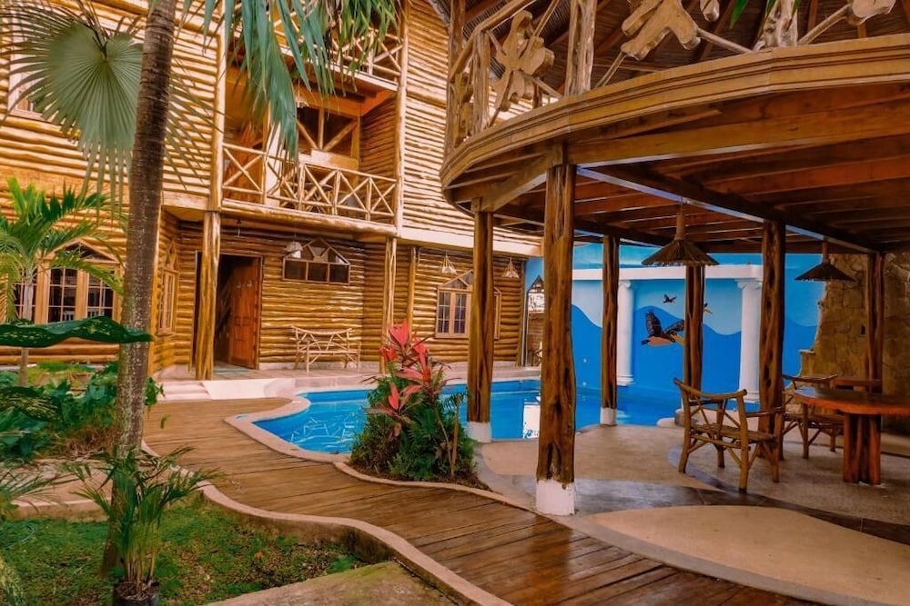 Hostal Poseidon,Machalilla National Park>>Jipijapa,2.5 star