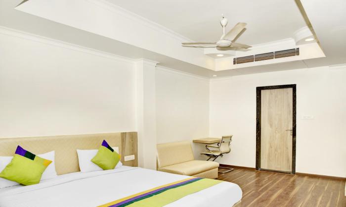 Treebo Kamal Regency,Mendua,3 star