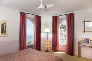 il capri hotel adults only