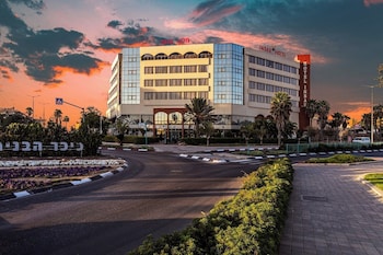 Inbar Hotel,Beersheba>>Arad,3 star