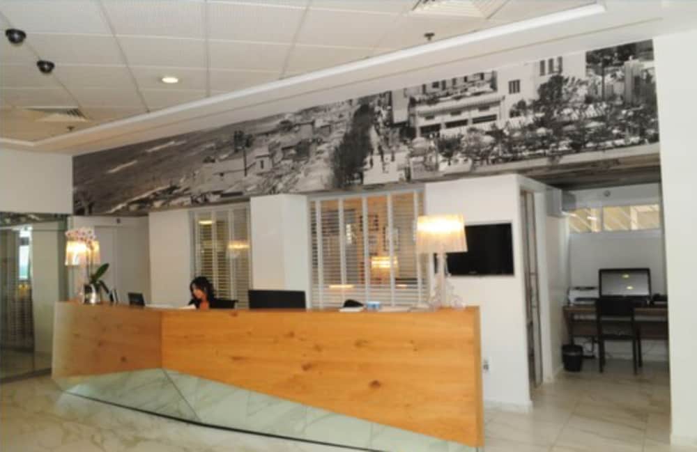 maxim hotel tel aviv adults only