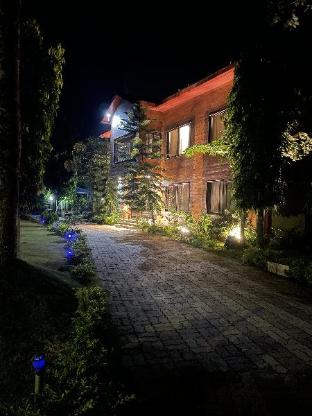 Saraswatipur Tea Resort,,2 star