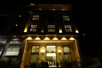 Hotel 18 Keys,Habib Ganj, Bhopal,3 star