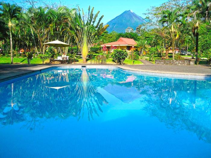 arenal country inn