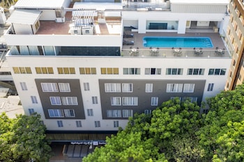 Zion A Luxurious Hotel Bangalore,Gandhi Nagar,4 star