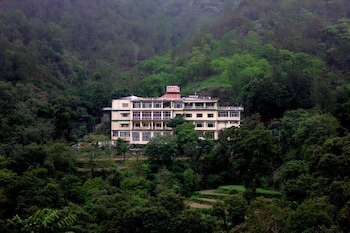 Hotel Falcon Crest,In Kandaghat,3 star