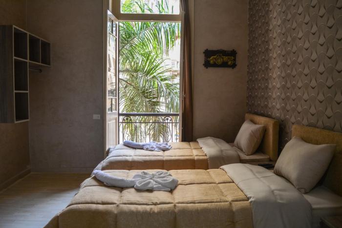 holy sheet hostel