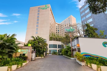 lemon tree premier mumbai intl airport