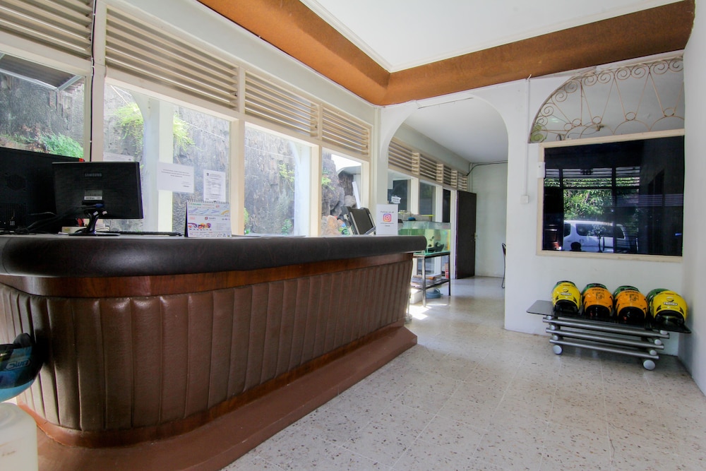 Lestari Guesthouse,Sumatra>>Padang,2.5 star