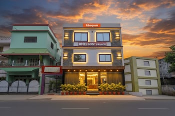 Fabhotel Soni Palace,Kirti Nagar,3 star