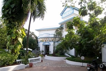 Prainha Resort By The Sea,Dona Paula-North Goa,3 star