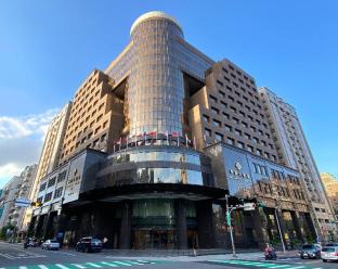 Monarch Plaza Hotel,Near Taoyuan Night Market,5 star