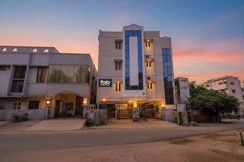 Fabhotel Aditya Yatri Nivas,ALIPIRI RD,3 star