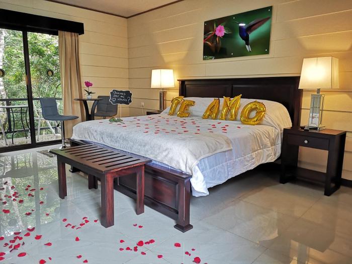 Suites & Villas Calathea,Puntarenas>>Monteverde,3 star