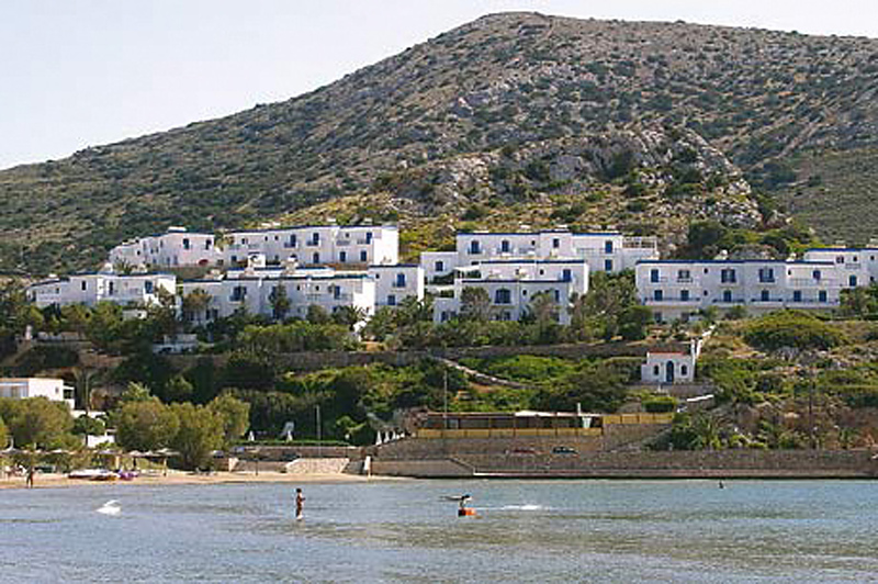 dolphin bay seaside resort and suites