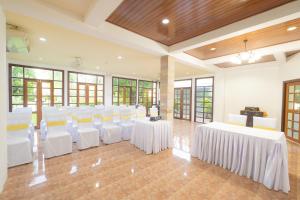Blue Beach Grand Resort And Spa,,4 star