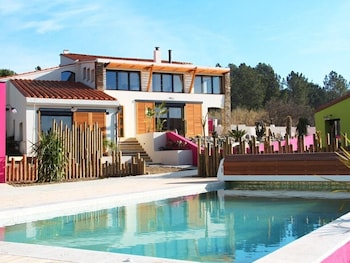 Asinerie Kuleni,Perpignan>>Canohes,3 star