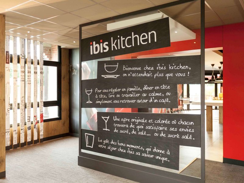 Hotel Ibis Evry-Courcouronnes Hotel,In The Business District,3 star